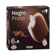 Helado bombón negro sabor nata Hacendado