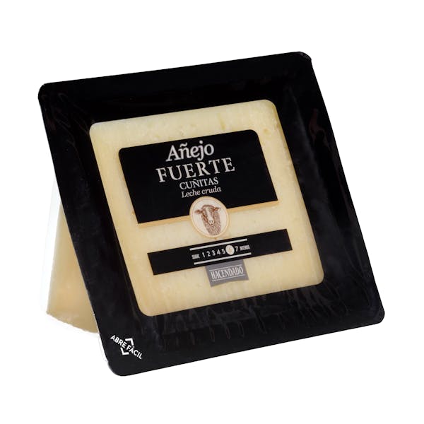 Queso añejo fuerte de oveja Hacendado cortado en cuñitas
