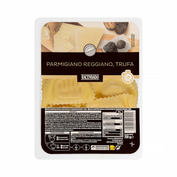 Pasta fresca medialunas rellenas de parmigiano reggiano y trufa Hacendado